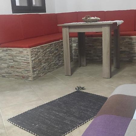 Вилла Detached House In Sykia Экстерьер фото